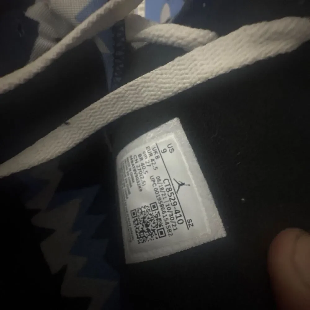 Air Jordan 6 UNC size 9 men